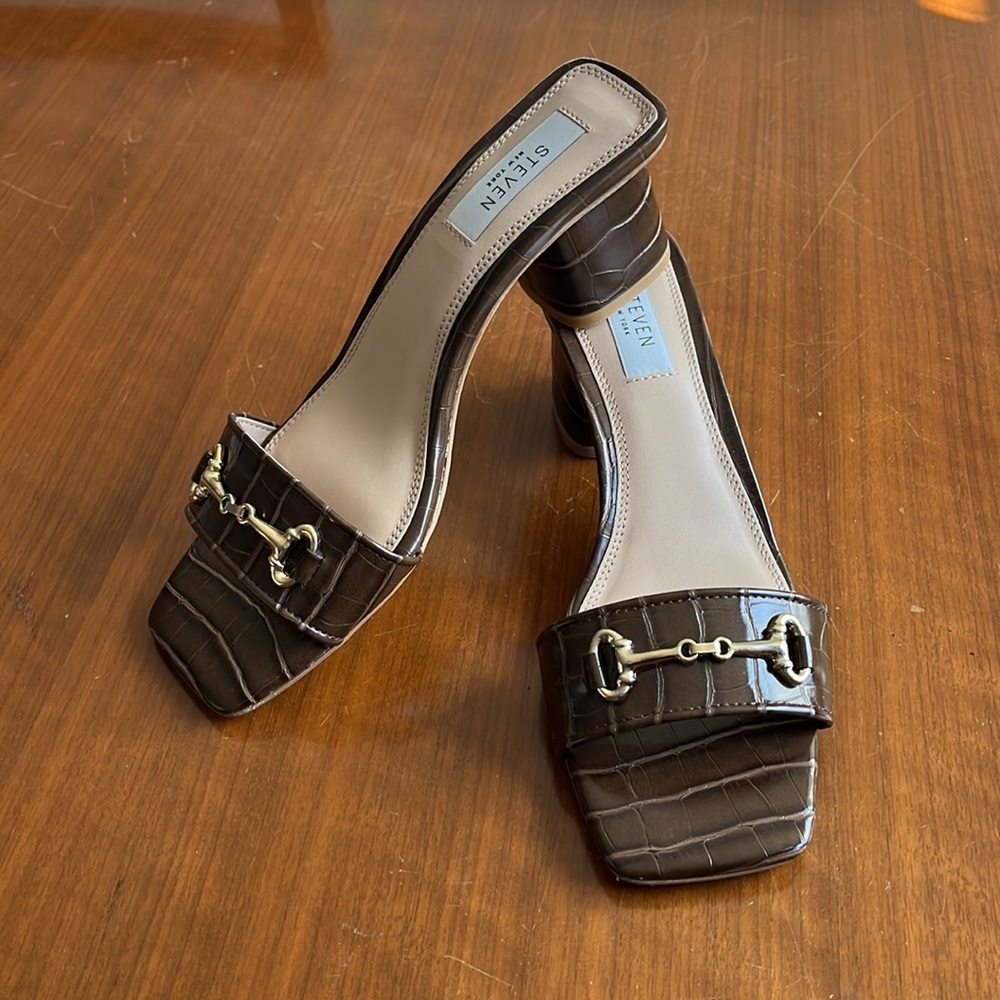 🤎 NWT Steven by Steve Madden kitten block heels 🤎